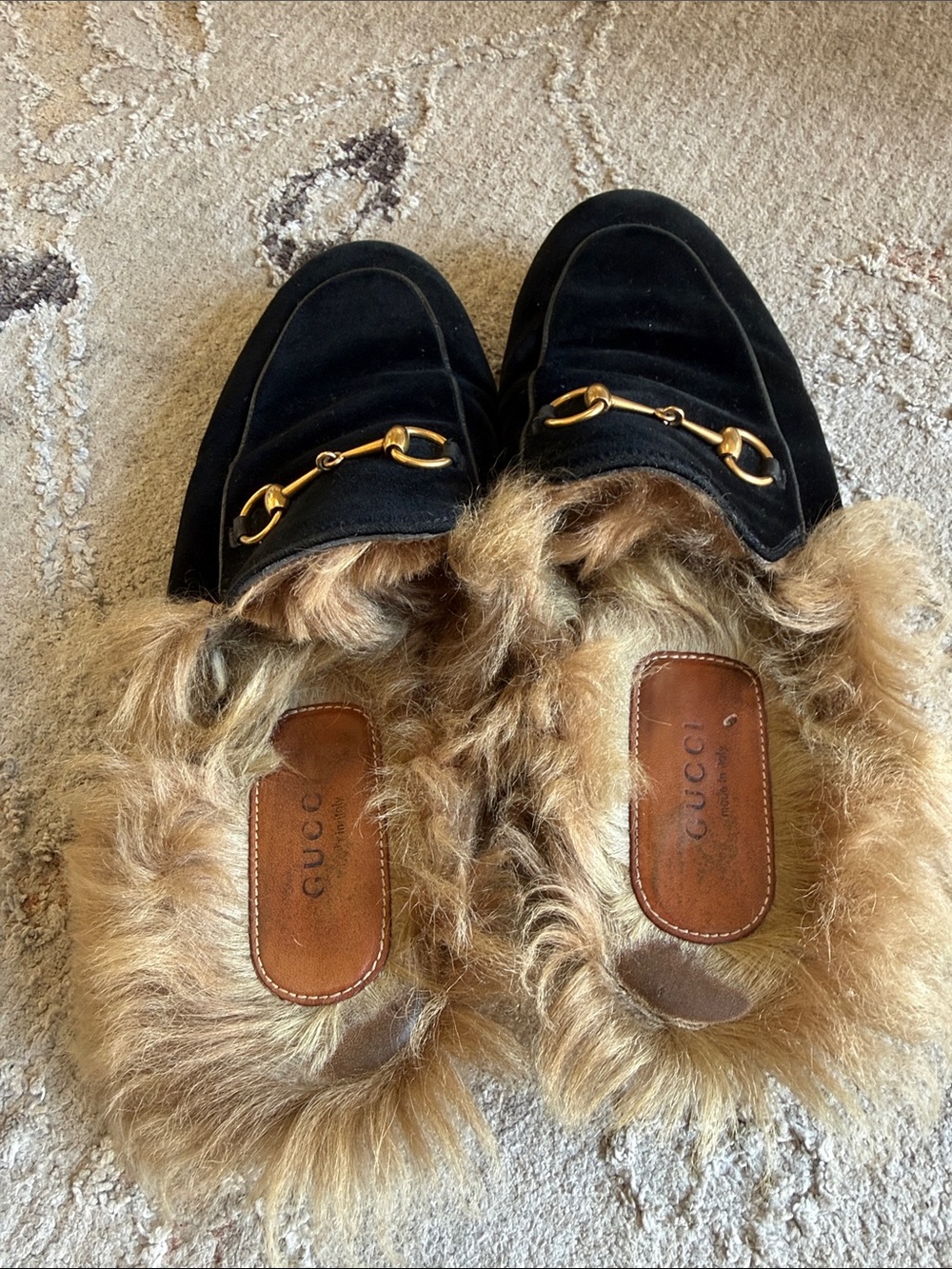 Gucci Black Velvet Fur-Lined Horsebit Mules - Picture 3 of 3